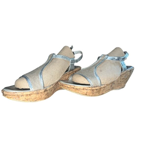 Born MJJ7 Silver Canvas & Leather Peep Toe Slingback Wedges Sz 10 Womens Wooden - Picture 3 of 16